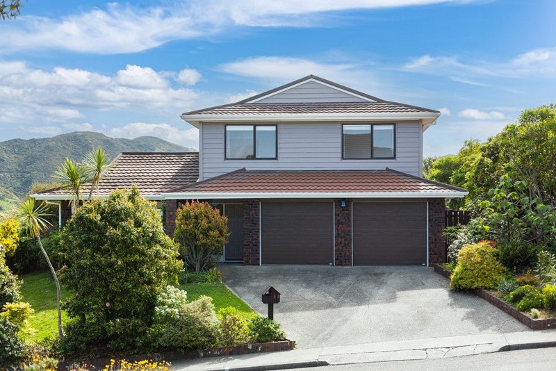 33 Satara Crescent, Khandallah, Wellington - Carousel 1
