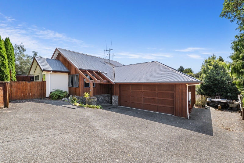 39 Oteki Park Drive, Welcome Bay, Tauranga - Carousel 1