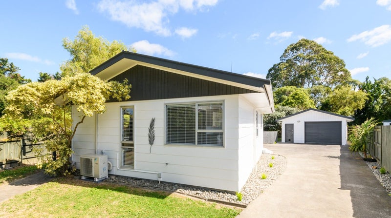 8 Spilman Place, Awapuni, Palmerston North - Carousel 1