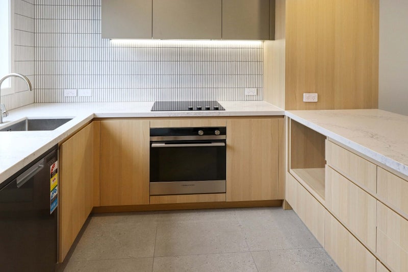 15C Cuba Street, Petone, Lower Hutt - Carousel 2