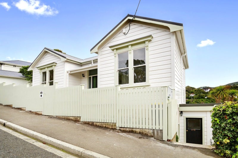 78 Creswick Terrace, Northland, Wellington - Carousel 2