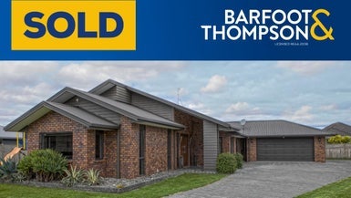 26 Conifer Grove, Kamo, Whangarei - Carousel 1