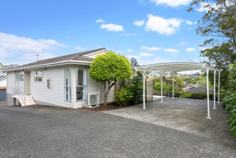 7 Athenic Avenue, Lynfield, Auckland - Carousel 2