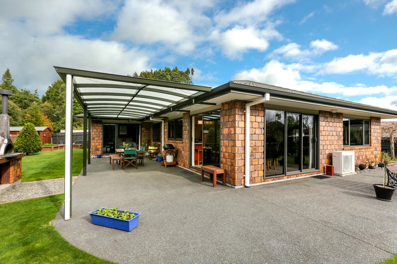 9 Aspen Place, Whalers Gate, New Plymouth - Carousel 1