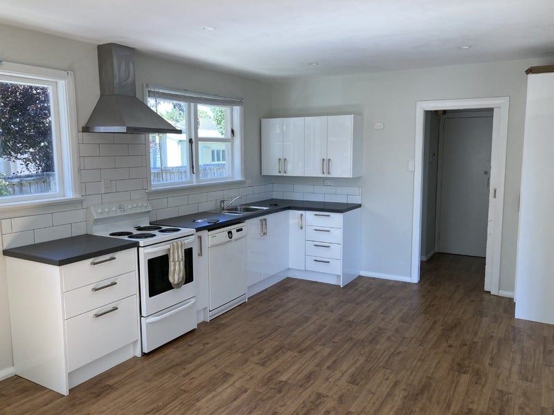 327 Clyde Road, Bryndwr, Christchurch - Carousel 1