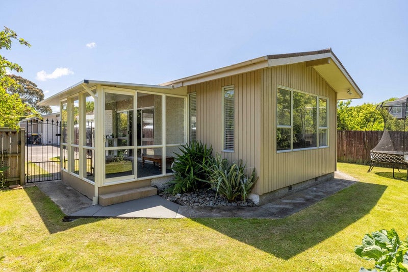 2/272 Centaurus Road, Hillsborough, Christchurch - Carousel 1