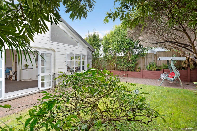 104A Owairaka Avenue, Mount Albert, Auckland - Carousel 2