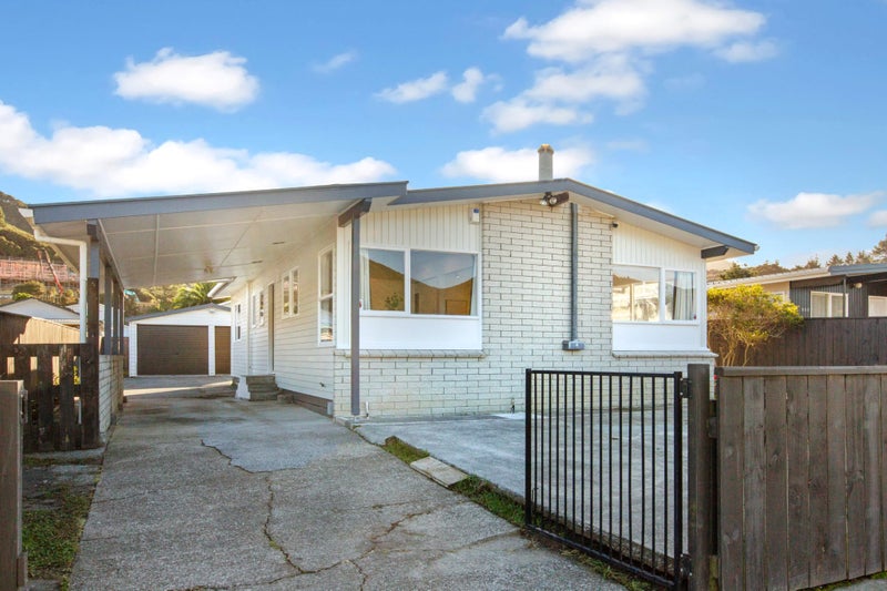 253 Wellington Road, Wainuiomata, Lower Hutt - Carousel 1