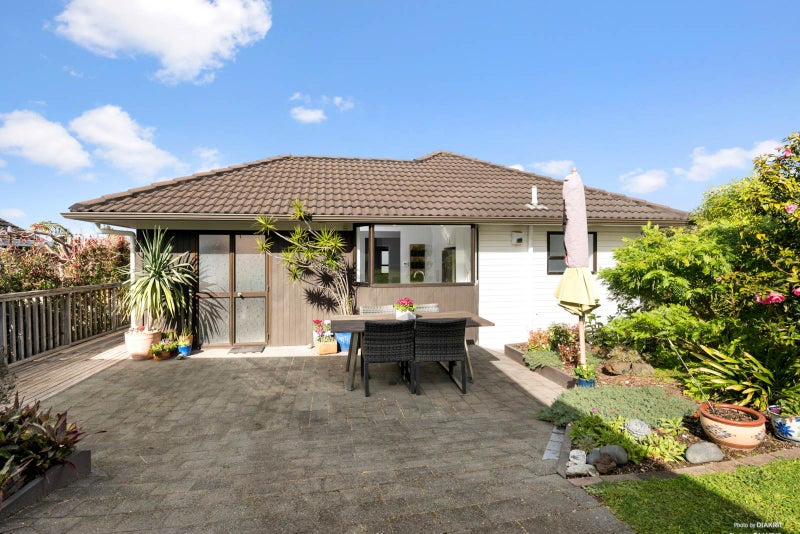 84 Arran Road, Browns Bay, Auckland - Carousel 2