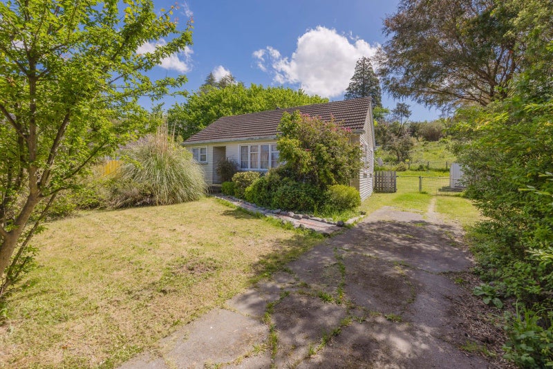 18 Great North Road, Waipawa, Waipawa - Carousel 1