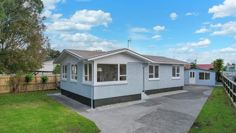 8 Comet Crescent, Mangere, Auckland - Carousel 1