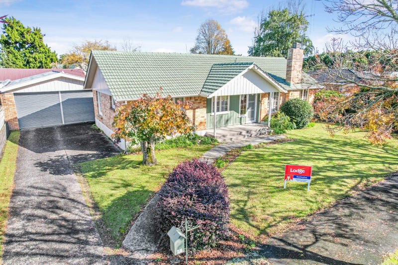 3 Hampton Place, St Andrews, Hamilton - Carousel 1