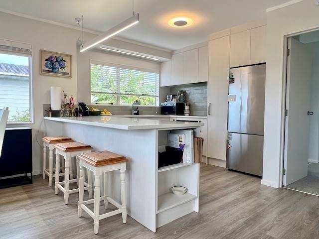 1/32 Elizabeth Drive, West Harbour, Auckland - Carousel 2