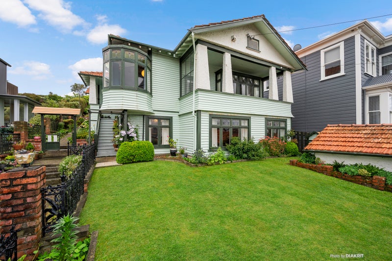 18 Matai Road, Hataitai, Wellington - Carousel 1