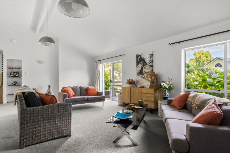 11 Dryden Street, Whataupoko, Gisborne - Carousel 2