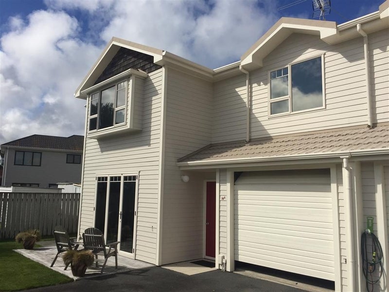 10A Fife Lane, Miramar, Wellington - Carousel 2