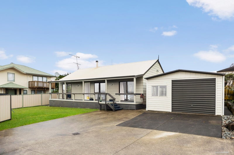 10A Patrice Place, Massey, Auckland - Carousel 2