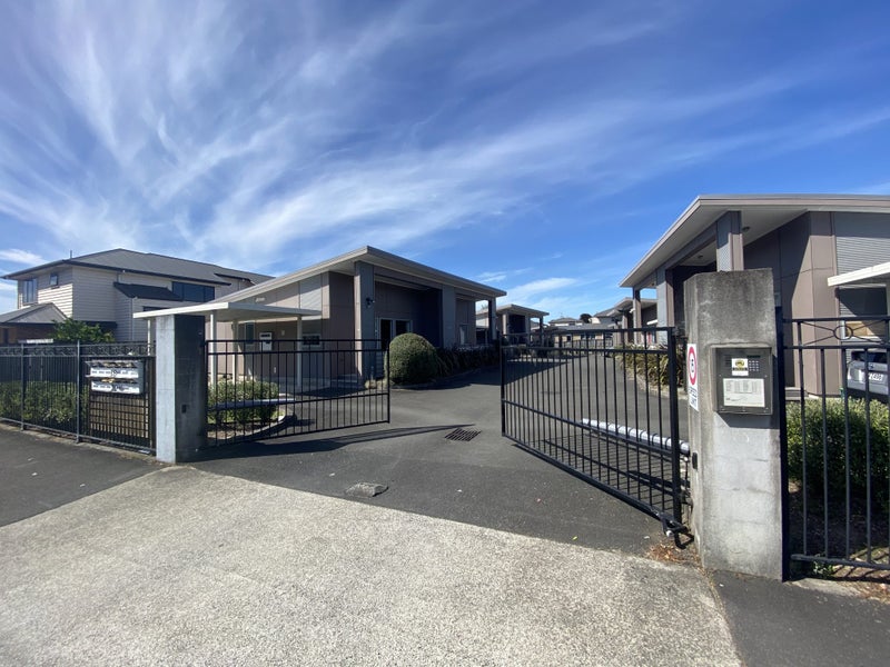 1/20 Lorne Street, Melville, Hamilton - Carousel 1