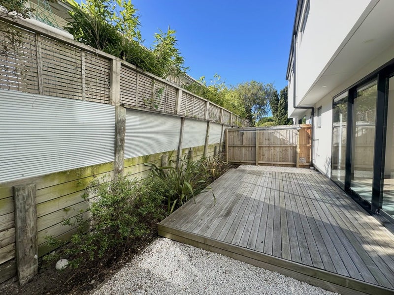 3/15 Waltham Road, Sydenham, Christchurch - Carousel 11