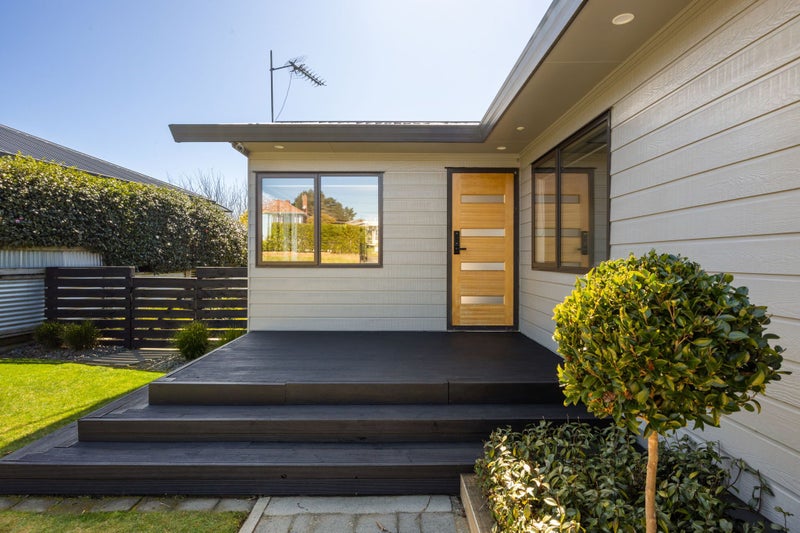 1077 Kihikihi Road, Te Awamutu, Te Awamutu - Carousel 2