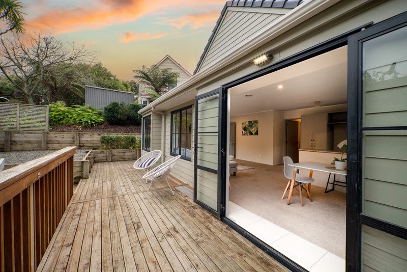 2/9 Antrim Grove, Bayview, Auckland - Carousel 1