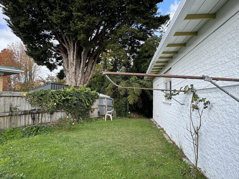 12A Southsea Crescent, Silverdale, Hamilton - Carousel 9