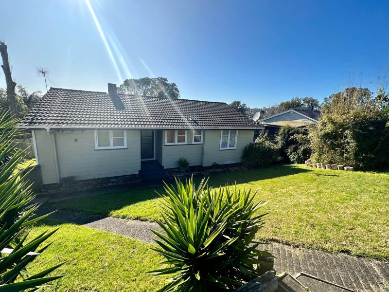 165 Rangatira Road, Beach Haven, Auckland - Carousel 1