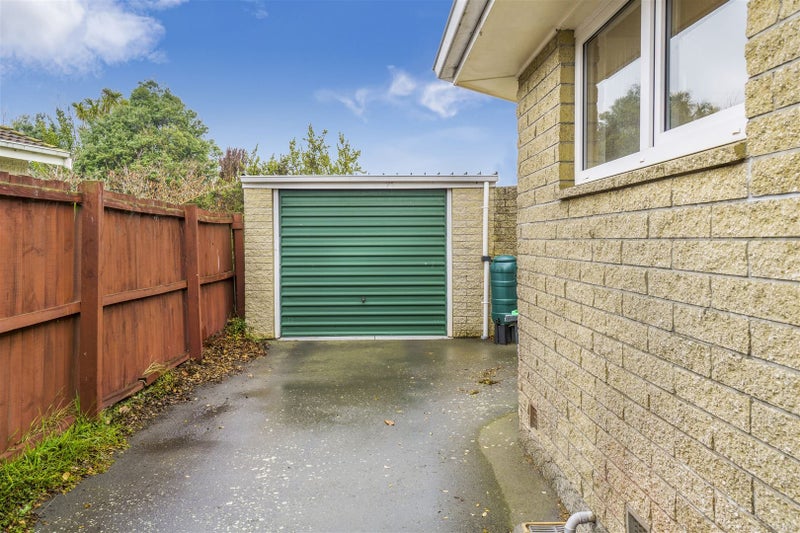 23 Jenkins Avenue, Redwood, Christchurch - Carousel 17