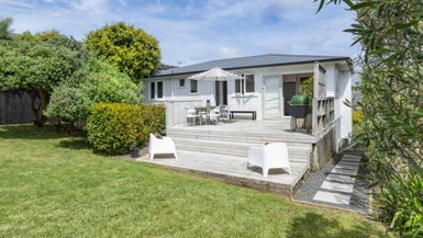 13 Blease Street, New Lynn, Auckland - Carousel 1