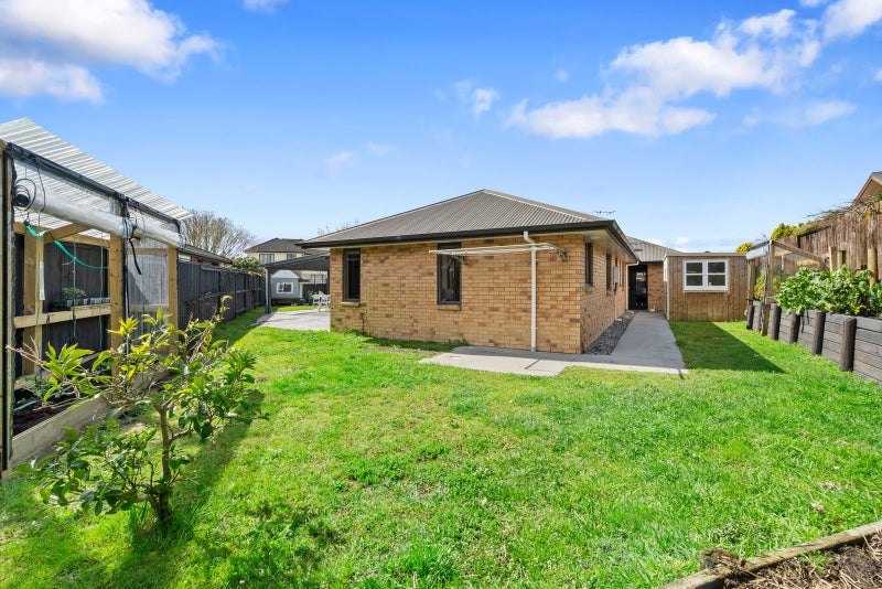 1 Parkwood Place, Huntington, Hamilton - Carousel 19