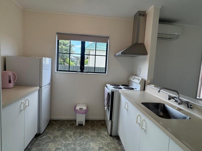 1/806 Gordon Road, Raureka, Hastings - Carousel 2