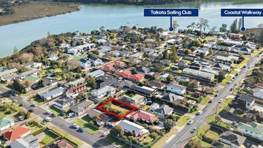 722A Te Atatu Road, Te Atatu Peninsula, Auckland - Carousel 1