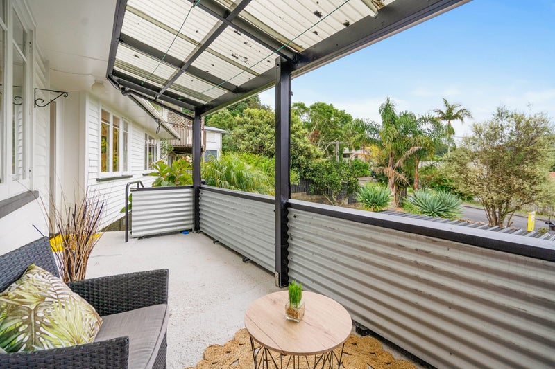 18 Cambridge Street, Kamo, Whangarei - Carousel 1