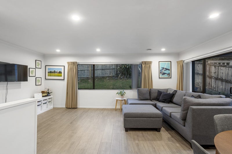 686B East Coast Road, Pinehill, Auckland - Carousel 2