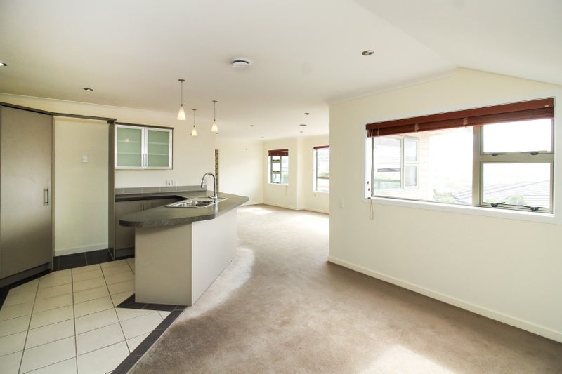 22 Sandybrow, Churton Park, Wellington - Carousel 2