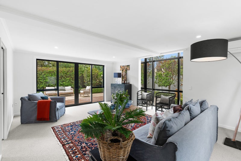 11 Stratford Street, Merivale, Christchurch - Carousel 2