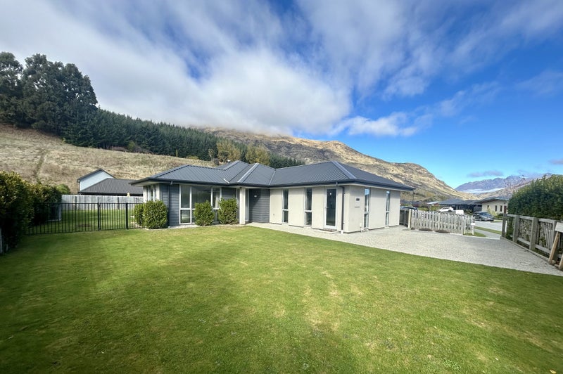 52 Risinghurst Terrace, Lower Shotover, Queenstown - Carousel 1
