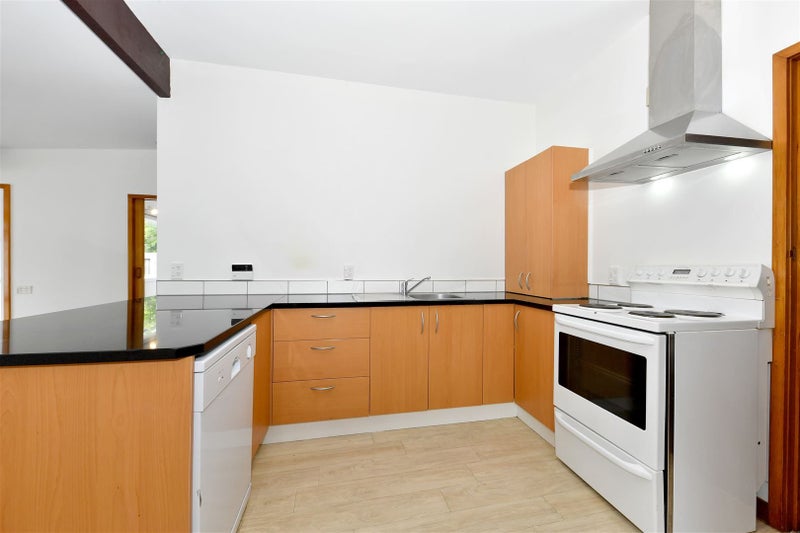 138 Memorial Avenue, Burnside, Christchurch - Carousel 2