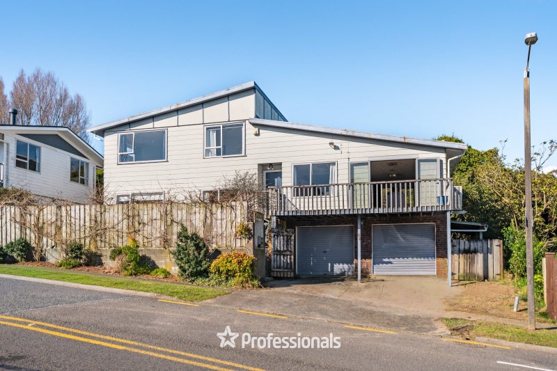 54 Lord Street, Stokes Valley, Lower Hutt - Carousel 1