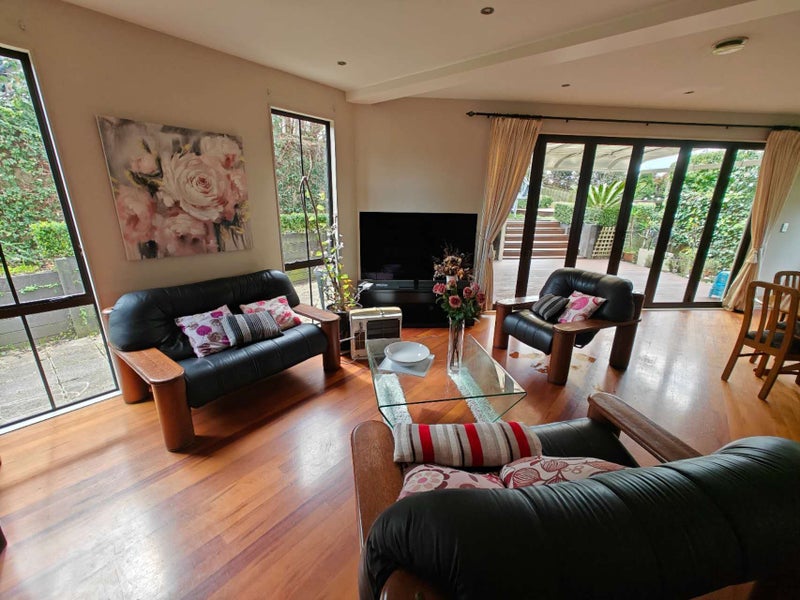 16D Ascot Avenue, Remuera, Auckland - Carousel 1