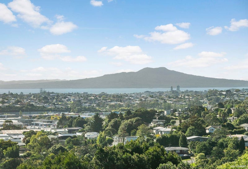 1/621 Glenfield Road, Totara Vale, Auckland - Carousel 13