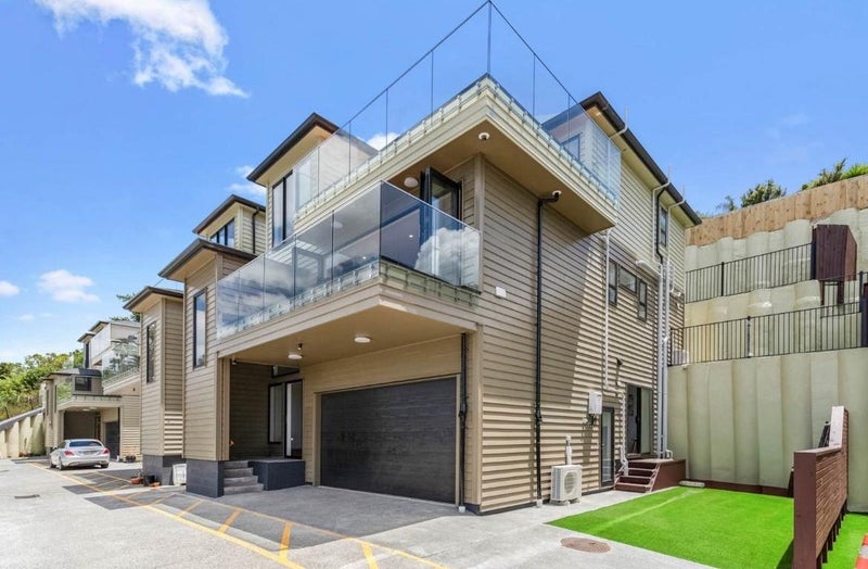 57C Gilletta Road, Mount Roskill, Auckland - Carousel 2