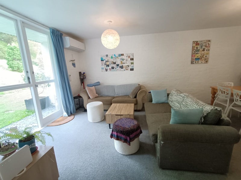 141C Churton Drive, Churton Park, Wellington - Carousel 2