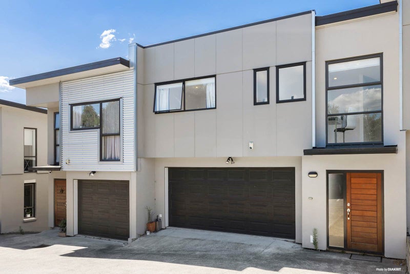 7/12 Schnapper Rock Road, Schnapper Rock, Auckland - Carousel 2
