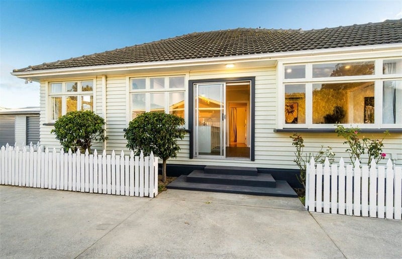 1/90 Conway Street, Somerfield, Christchurch - Carousel 2
