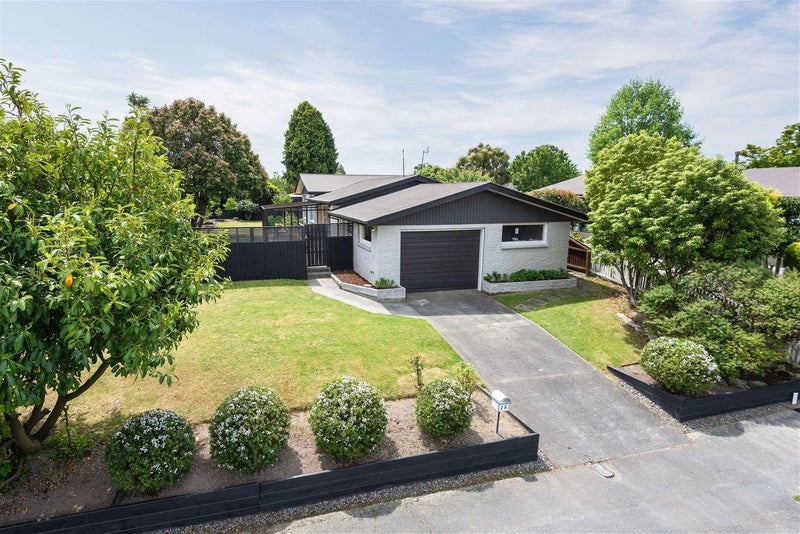 28 Harrowdale Drive, Avonhead, Christchurch - Carousel 1