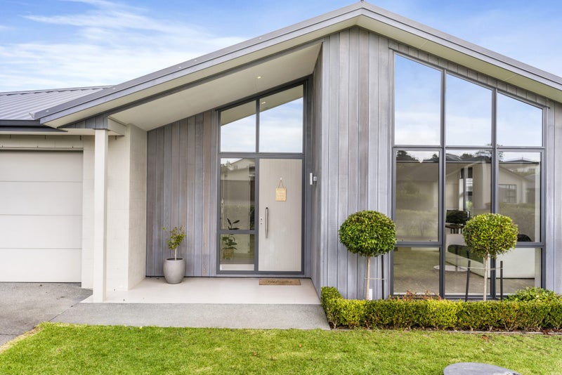 27 Doidge Street, Beachlands, Auckland - Carousel 1