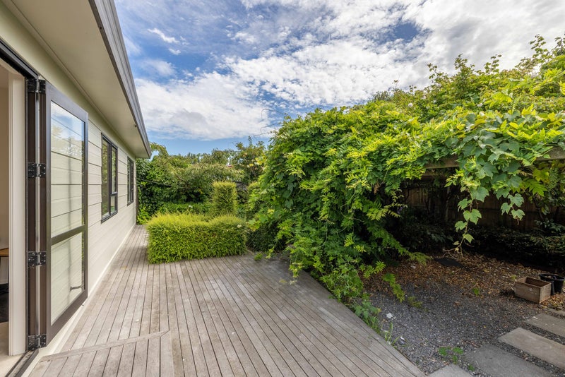 2/51 Saint Johns Street, Woolston, Christchurch - Carousel 15