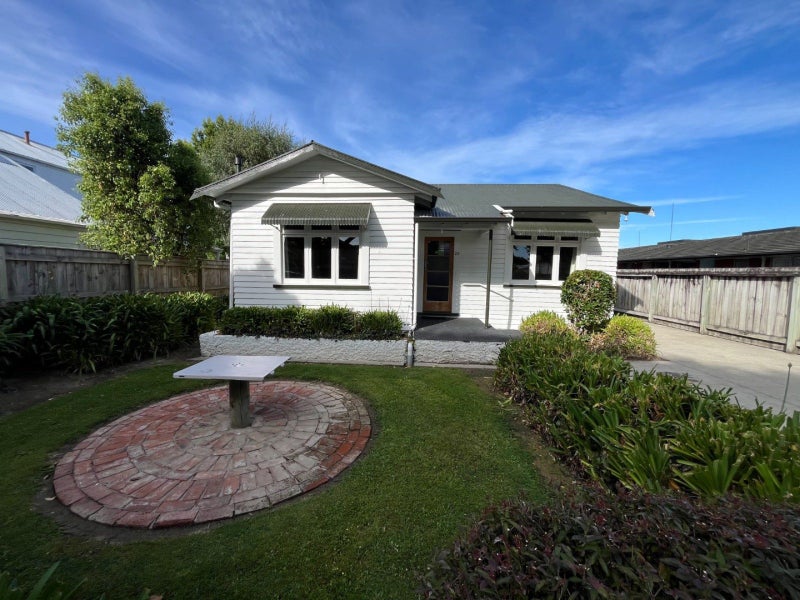 22 Ranfurly Street, Hokowhitu, Palmerston North - Carousel 1