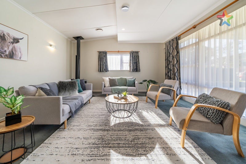 13 Mcdonald Street, Taita, Lower Hutt - Carousel 2